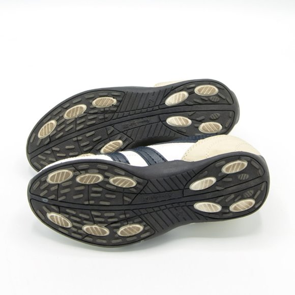 ✨✨3/$25 Girl's Oxford Style Runners Size2 - Picture 8 of 11